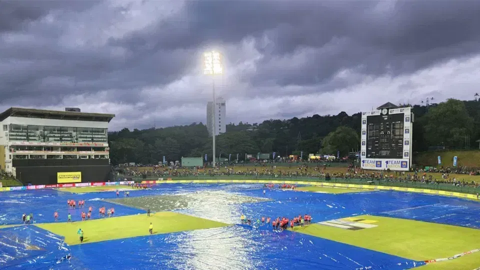 ENG vs SL: 🌧️ news